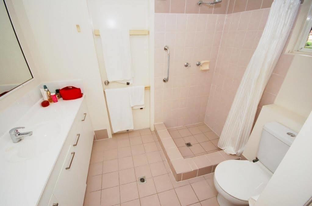 Isla House Greenslopes Брисбен Экстерьер фото